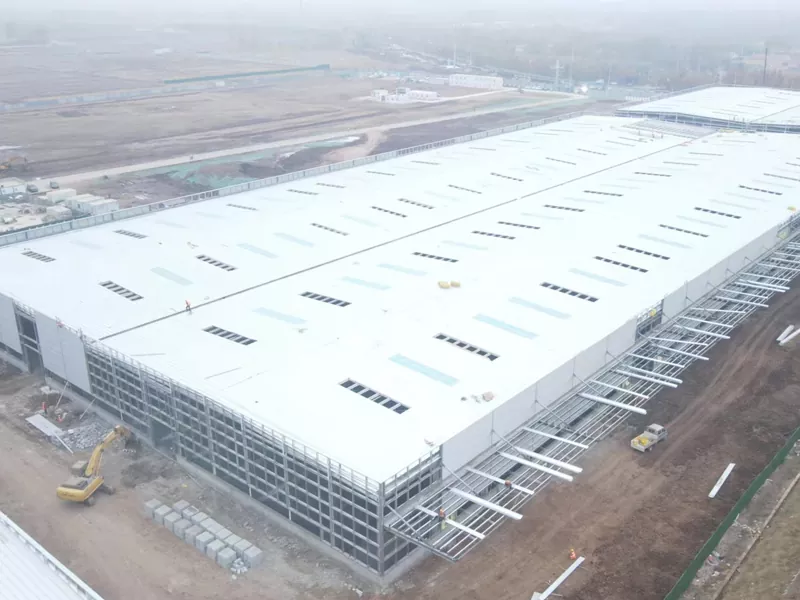 Prefabriyat metal deposu binası